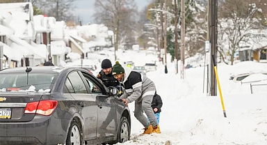 Lake-Effect Snowstorm Continues: 5 Feet of Snow in Just One Week
